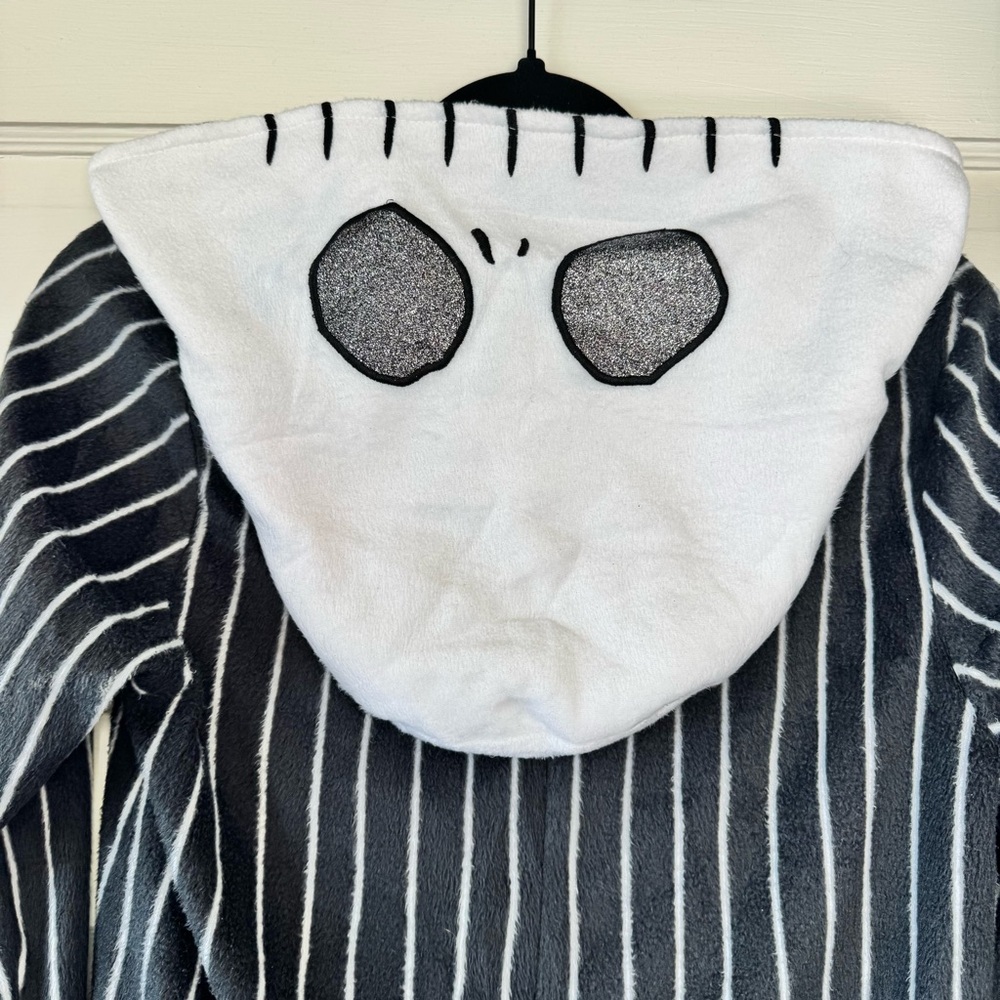 Disney Jack Skellington Onesie Jumpsuit Costume Pajamas Nightmare Christmas - Picture 4 of 11